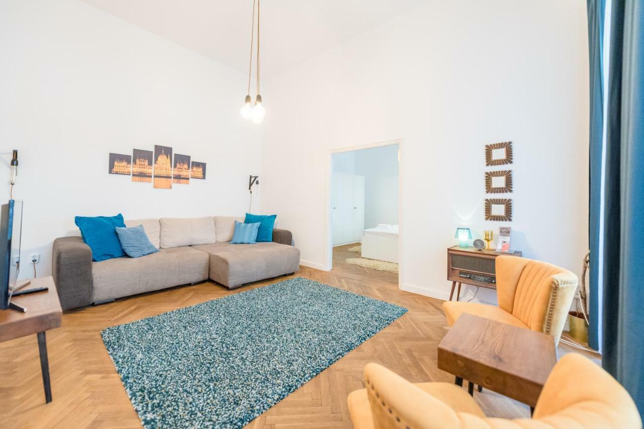 Oasis Apartments - Liberty Square Budapest Luaran gambar