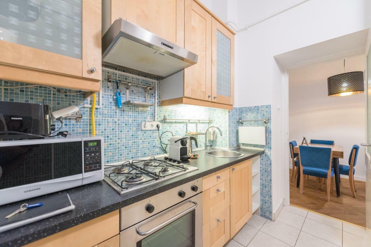 Oasis Apartments - Liberty Square Budapest Luaran gambar